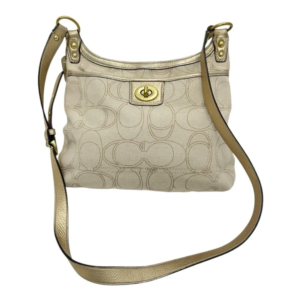 Coach vintage penelope